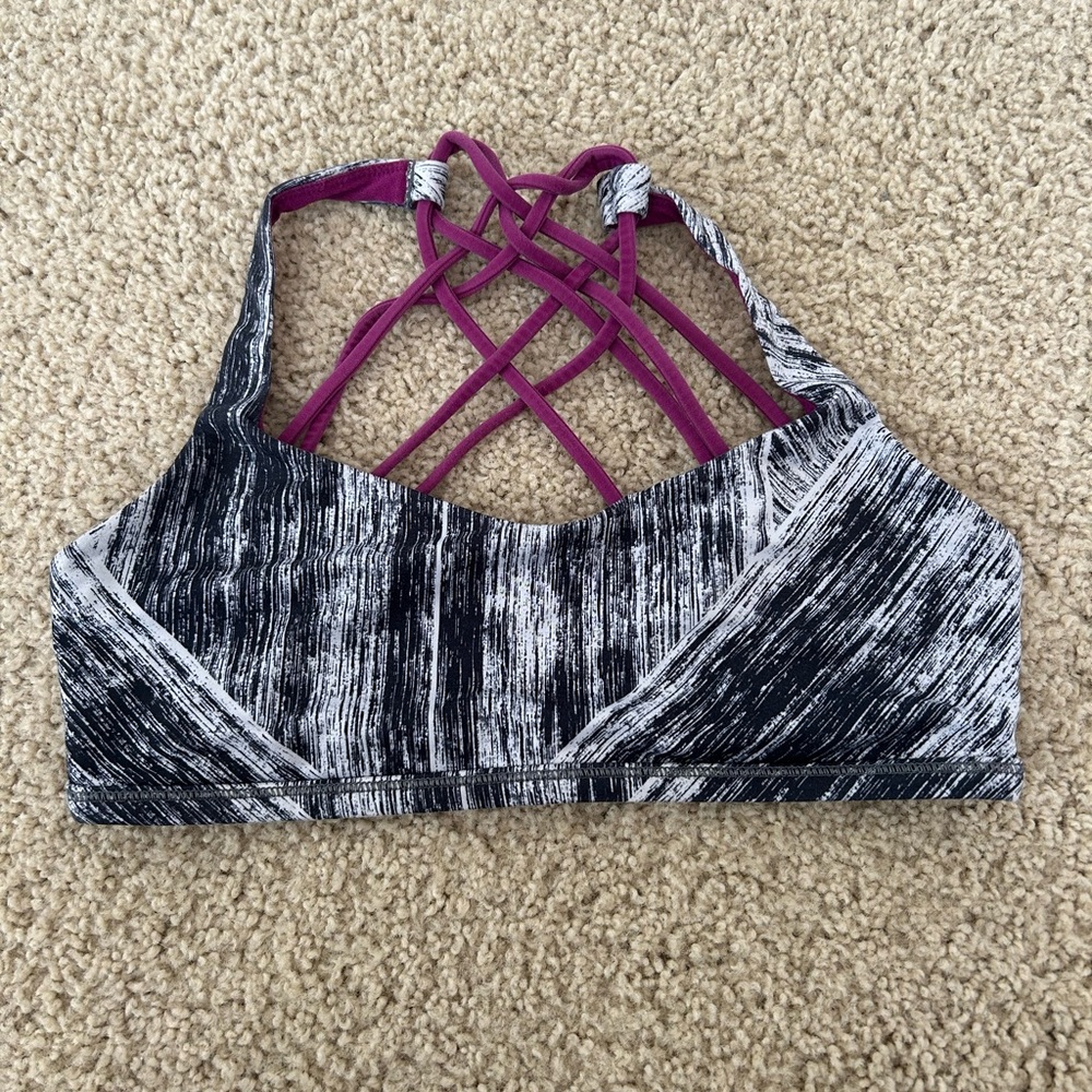 LULULEMON BRA